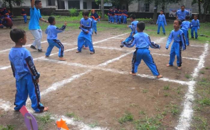 Permainan tradisional Indonesia yang hampir punah